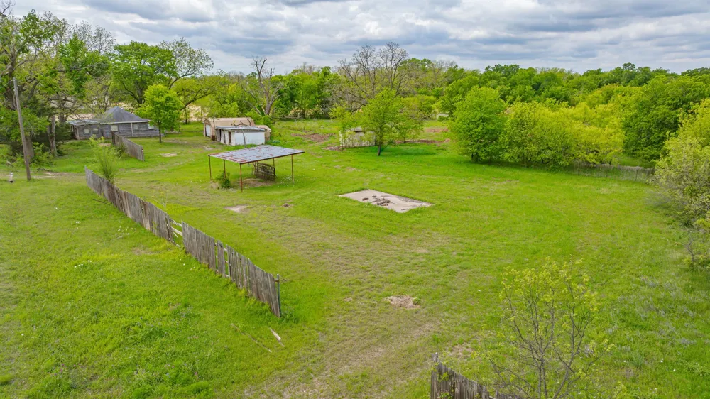 310 Clark Lane Stephenville, TX 76401