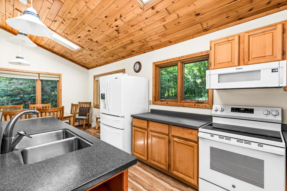 38 Sawmill Lane Lutsen, MN 55612