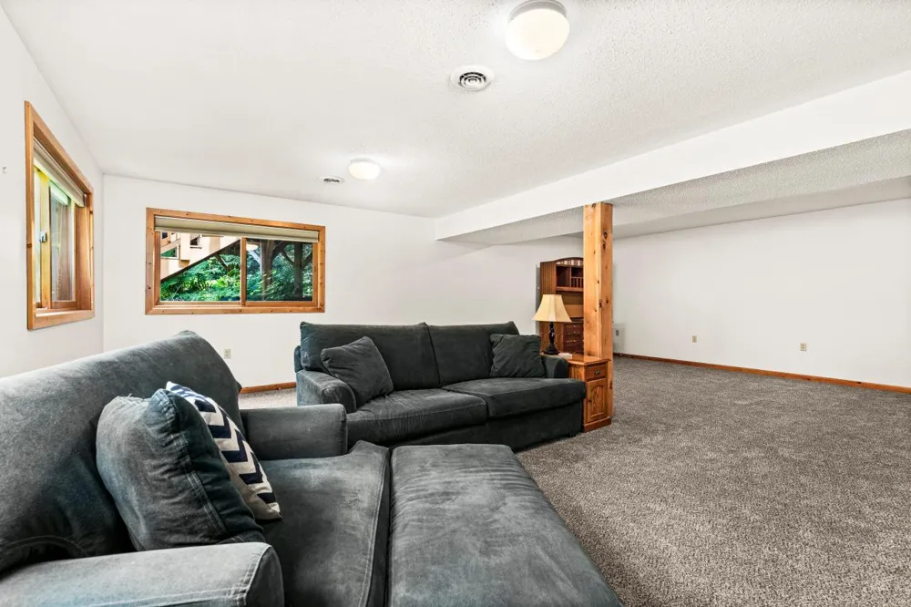 38 Sawmill Lane Lutsen, MN 55612