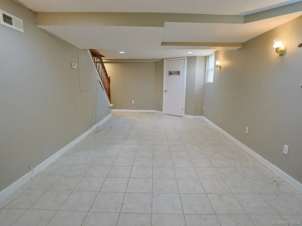 68 Weaver Street Montgomery, NY 12549