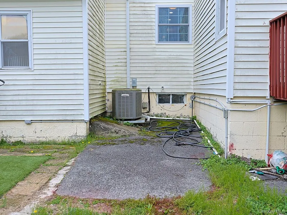 68 Weaver Street Montgomery, NY 12549
