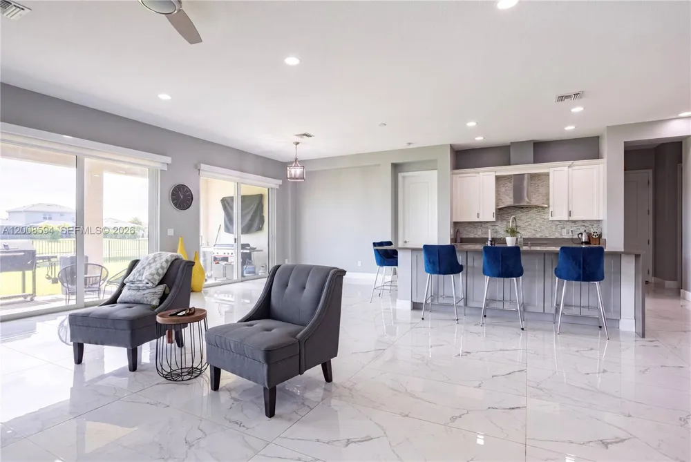5850 Whippoorwill Cir Westlake, FL 33470
