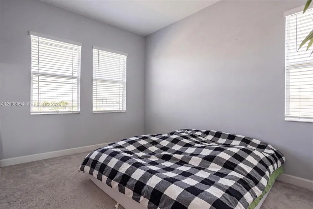 5850 Whippoorwill Cir Westlake, FL 33470