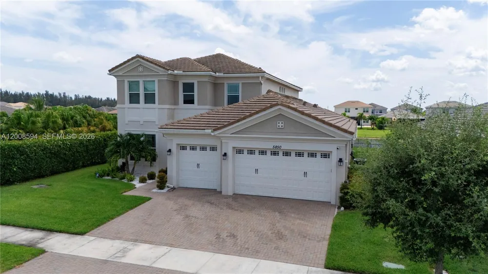 5850 Whippoorwill Cir Westlake, FL 33470