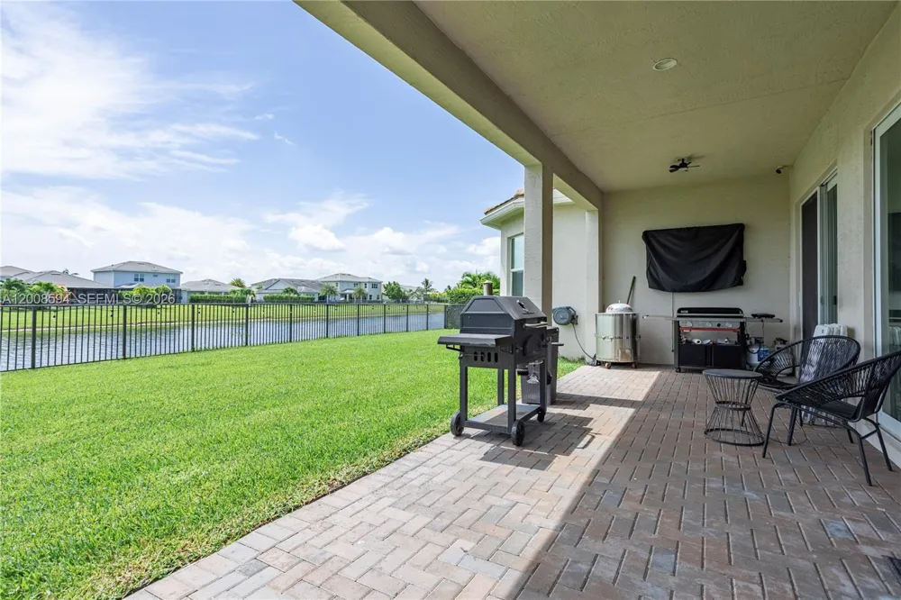 5850 Whippoorwill Cir Westlake, FL 33470