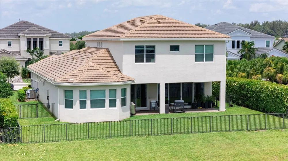 5850 Whippoorwill Cir Westlake, FL 33470