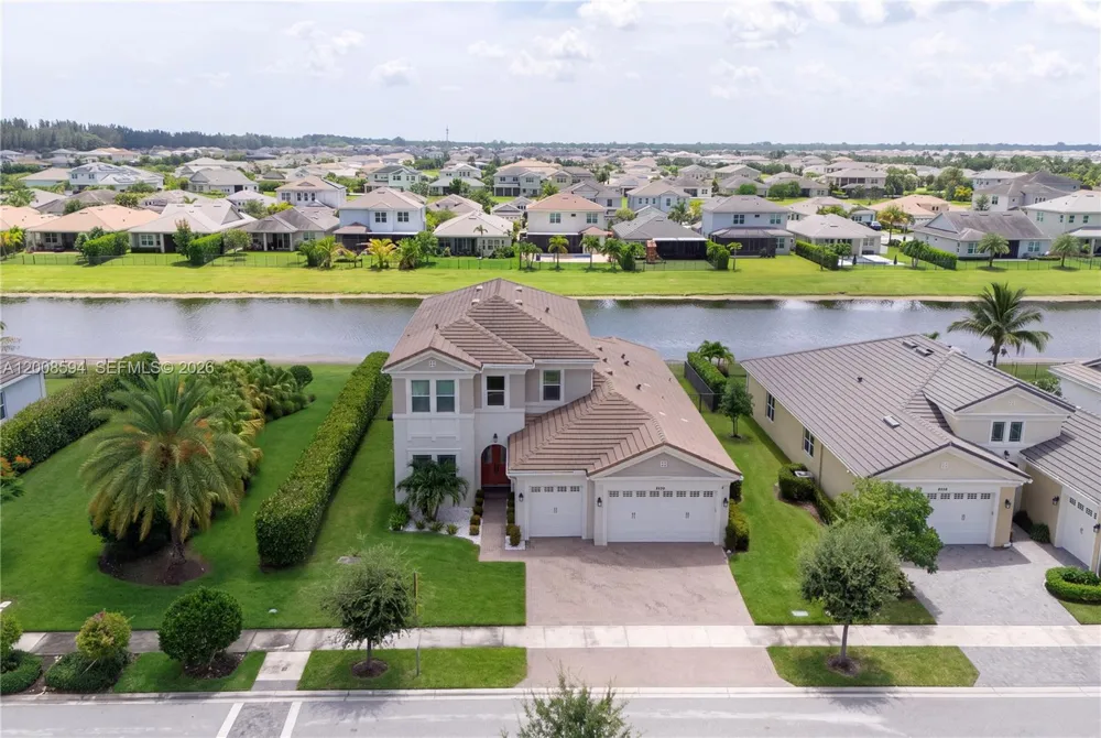 5850 Whippoorwill Cir Westlake, FL 33470