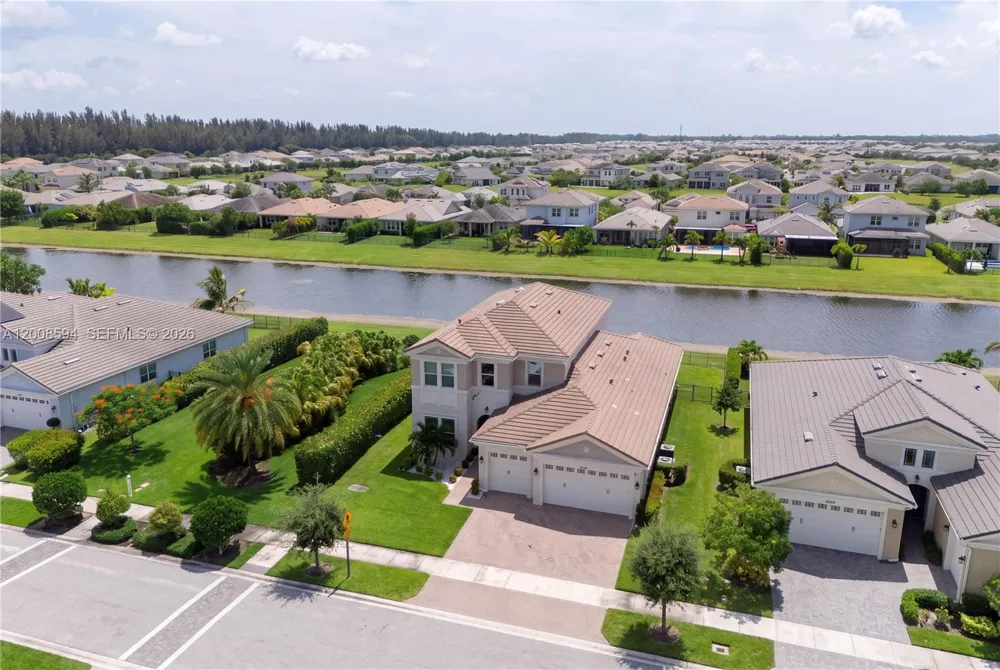 5850 Whippoorwill Cir Westlake, FL 33470