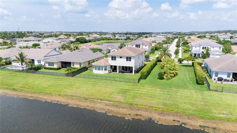 5850 Whippoorwill Cir Westlake, FL 33470