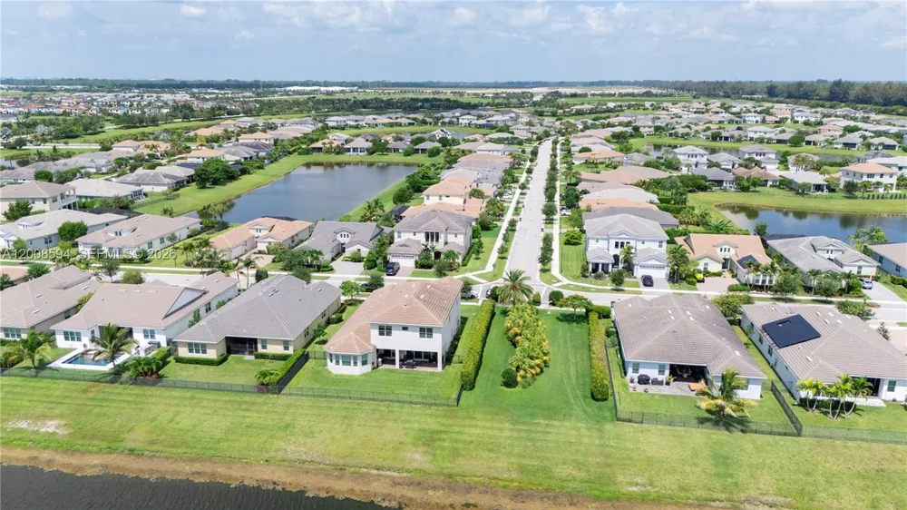 5850 Whippoorwill Cir Westlake, FL 33470