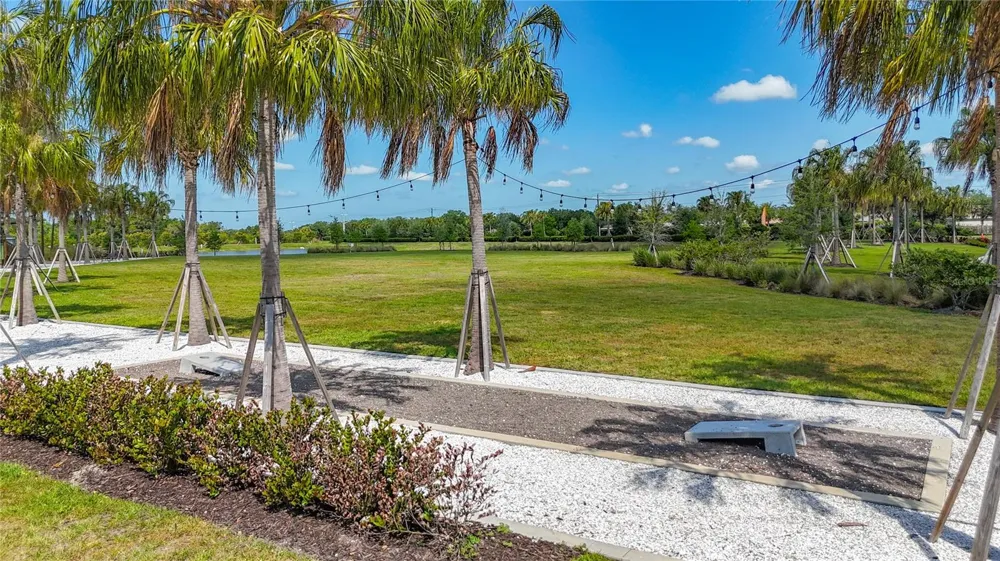 13019 BLUFF OAK WAY Parrish, FL 34219