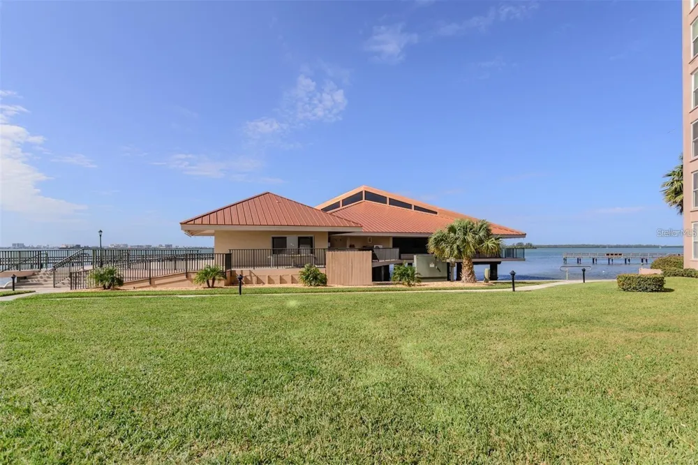 632 EDGEWATER DRIVE #139 Dunedin, FL 34698