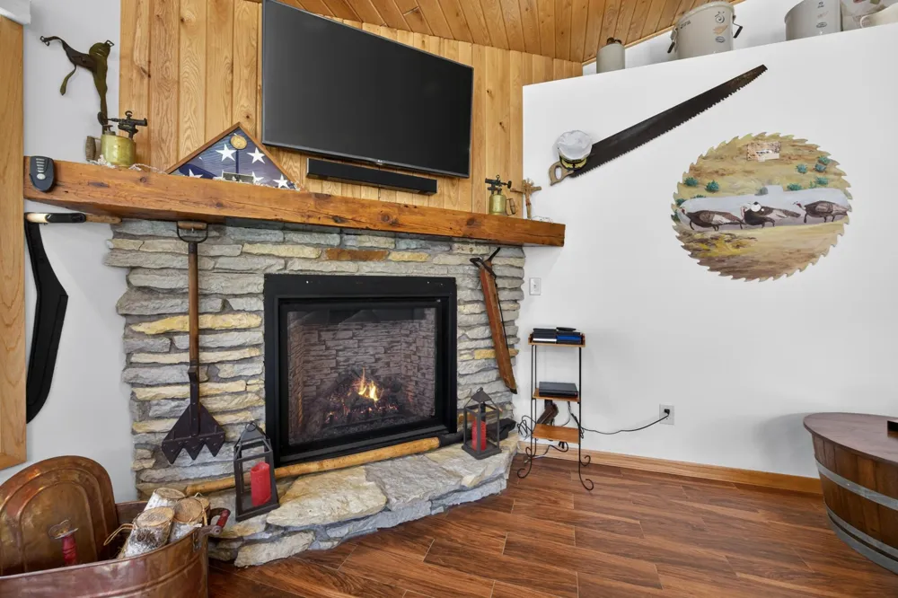 39568 569th Street Zumbro Falls, MN 55991