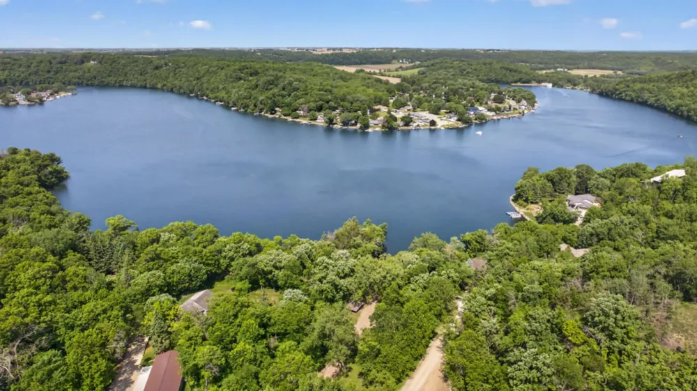 39568 569th Street Zumbro Falls, MN 55991