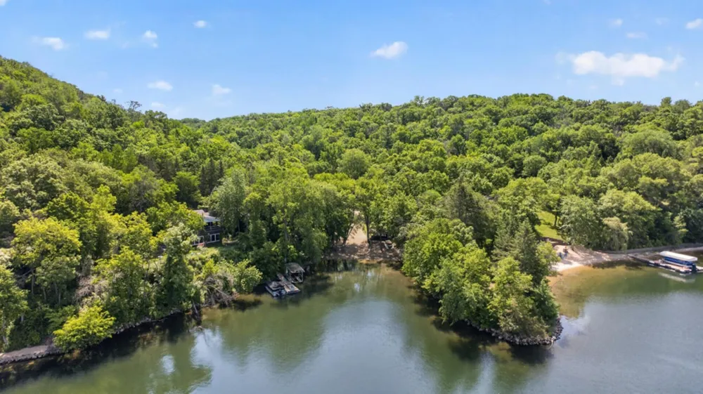 39568 569th Street Zumbro Falls, MN 55991