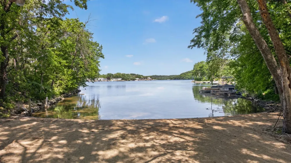 39568 569th Street Zumbro Falls, MN 55991