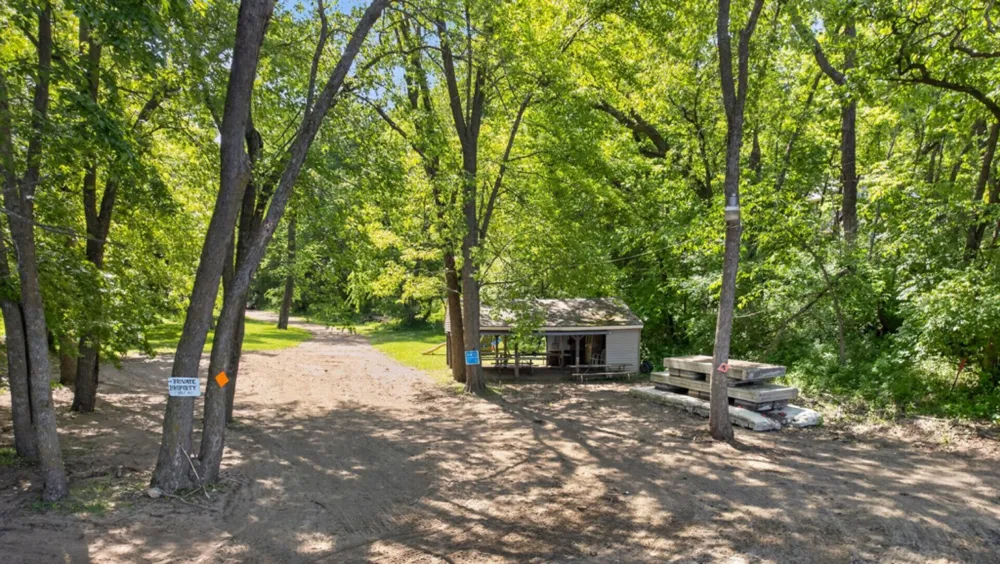 39568 569th Street Zumbro Falls, MN 55991