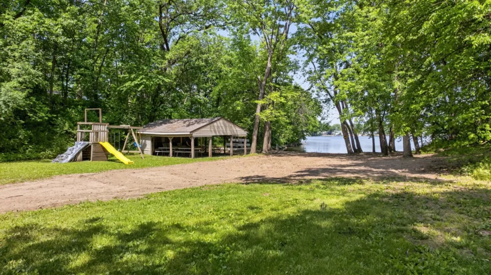 39568 569th Street Zumbro Falls, MN 55991