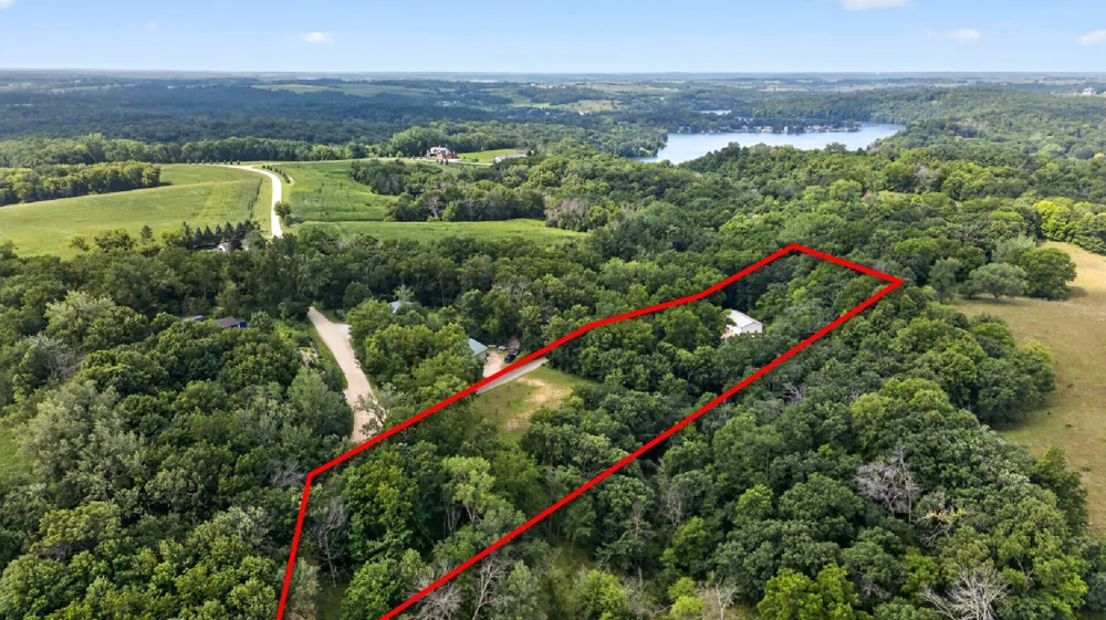 39568 569th Street Zumbro Falls, MN 55991