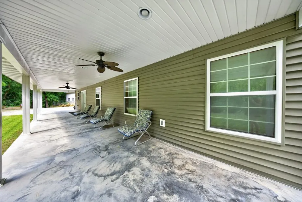 39568 569th Street Zumbro Falls, MN 55991