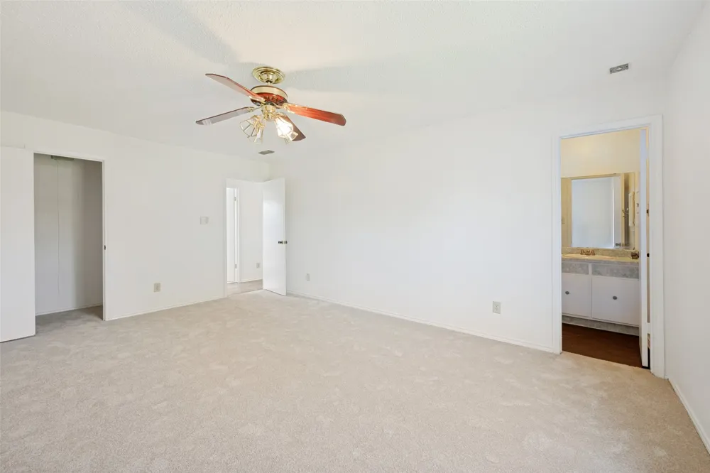 7105 Hanging Cliff Place North Richland Hills, TX 76182