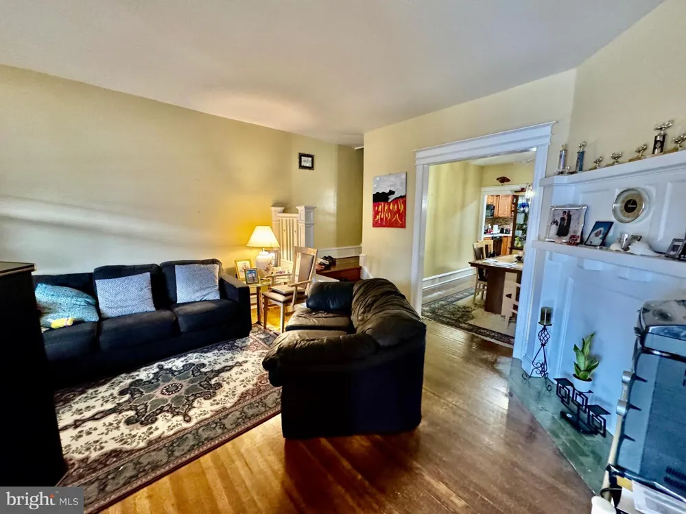 5033 16TH STREET Philadelphia, PA 19141