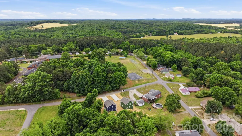 908 Dewey Street Badin, NC 28009