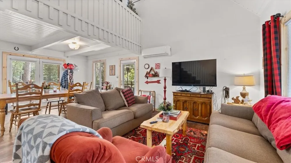 6231 Merry Clipper Mills, CA 95930