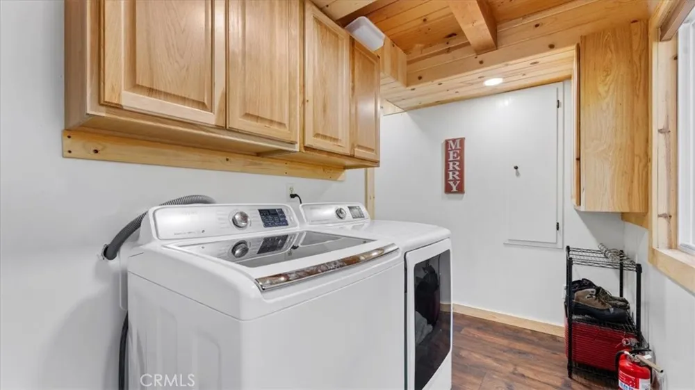 6231 Merry Clipper Mills, CA 95930