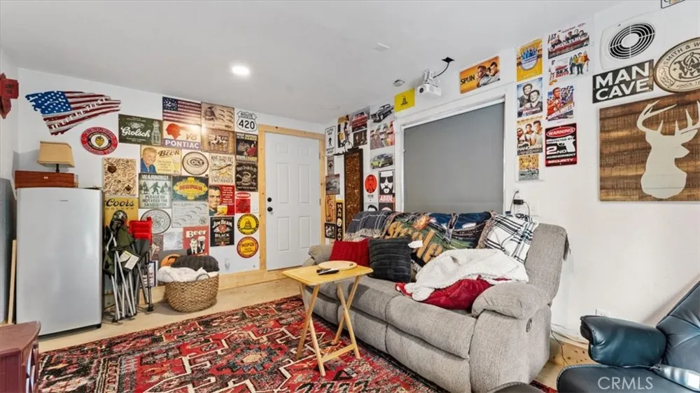 6231 Merry Clipper Mills, CA 95930