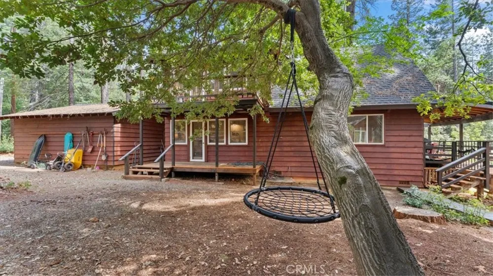 6231 Merry Clipper Mills, CA 95930