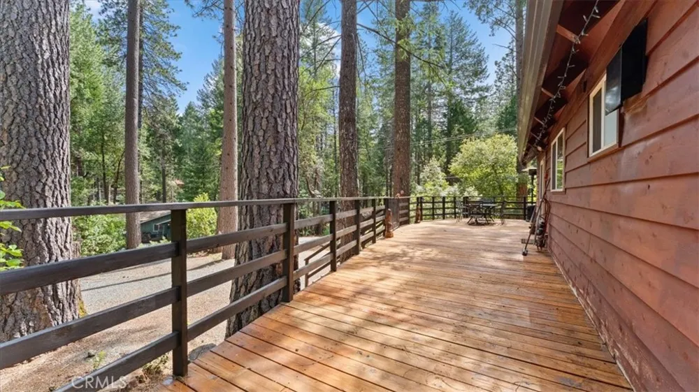 6231 Merry Clipper Mills, CA 95930