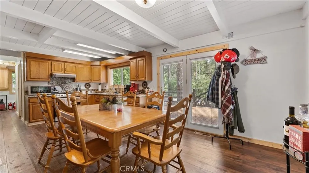 6231 Merry Clipper Mills, CA 95930
