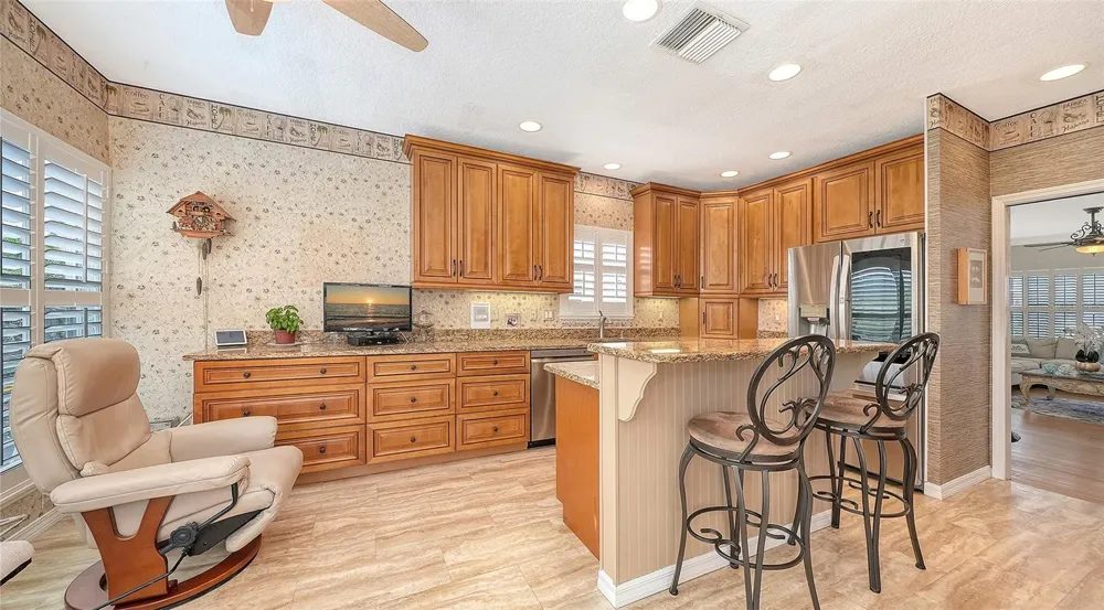 3040 GULF OF MEXICO DRIVE #3 Longboat Key, FL 34228