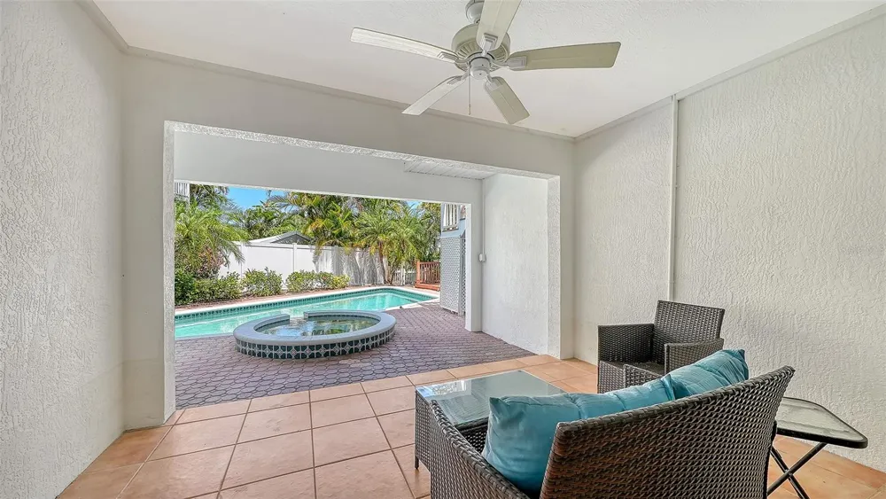 3040 GULF OF MEXICO DRIVE #3 Longboat Key, FL 34228