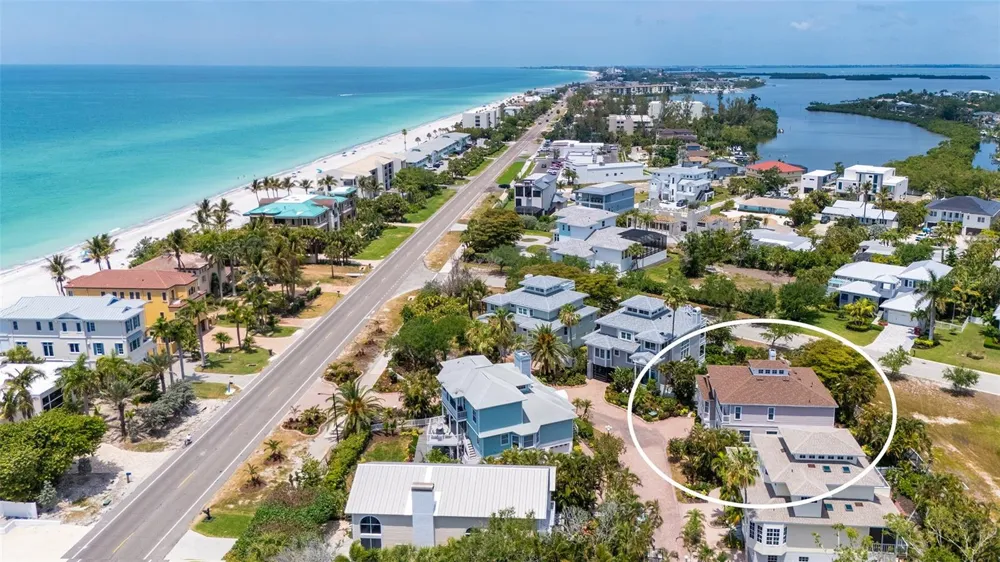 3040 GULF OF MEXICO DRIVE #3 Longboat Key, FL 34228