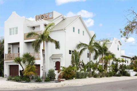 416 ALAMANDA ROAD