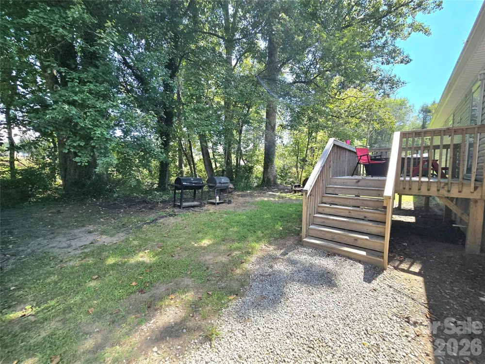 221 Turkey Pen Gap Road Horse Shoe, NC 28742