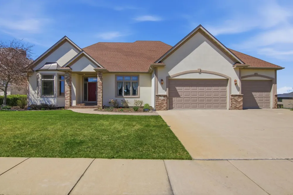 755 Somerby Parkway NE Byron, MN 55920