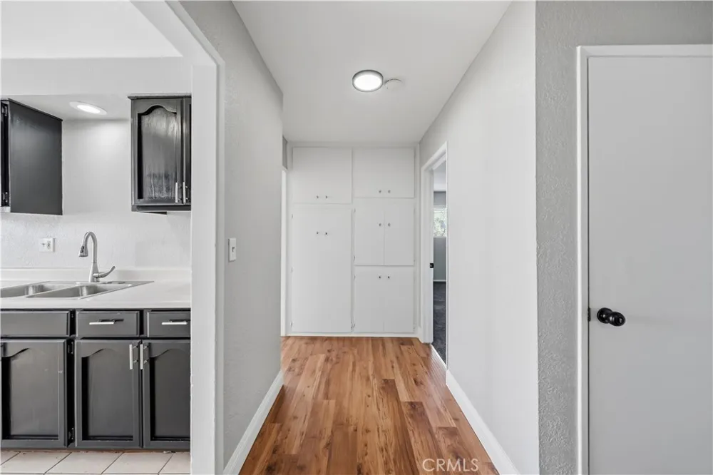 1308 E Oaks Street #D Compton, CA 90221