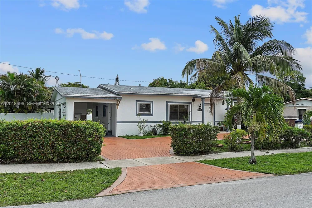17155 NW 37th Ct Miami Gardens, FL 33055