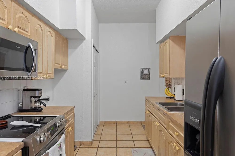 17155 NW 37th Ct Miami Gardens, FL 33055