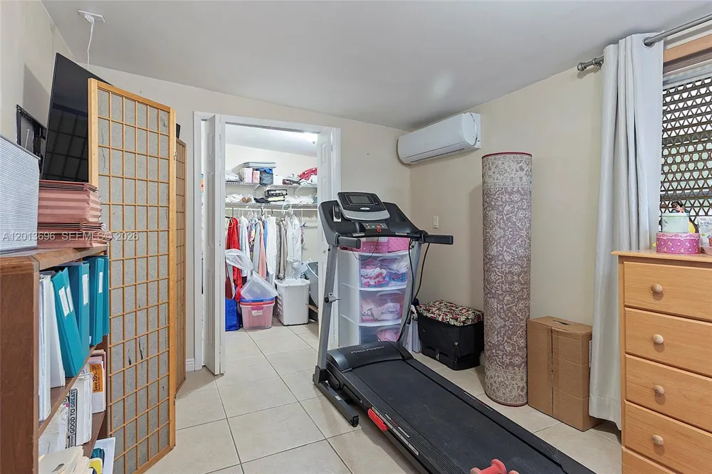 17155 NW 37th Ct Miami Gardens, FL 33055