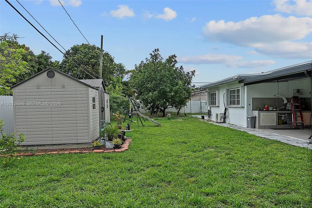 17155 NW 37th Ct Miami Gardens, FL 33055