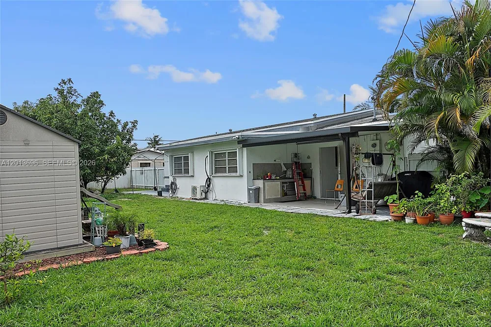 17155 NW 37th Ct Miami Gardens, FL 33055