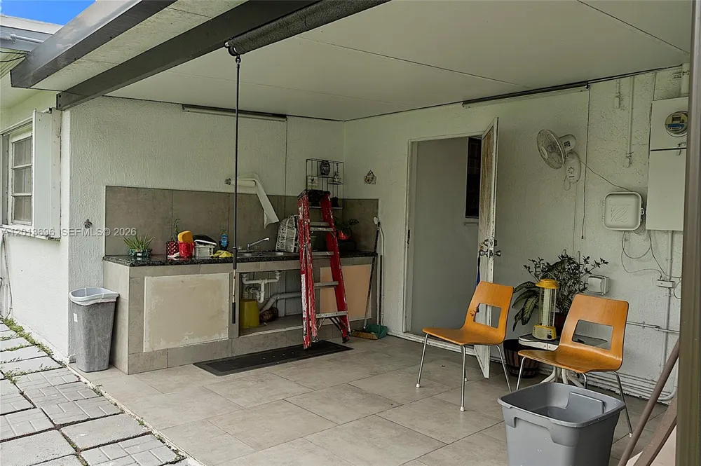 17155 NW 37th Ct Miami Gardens, FL 33055