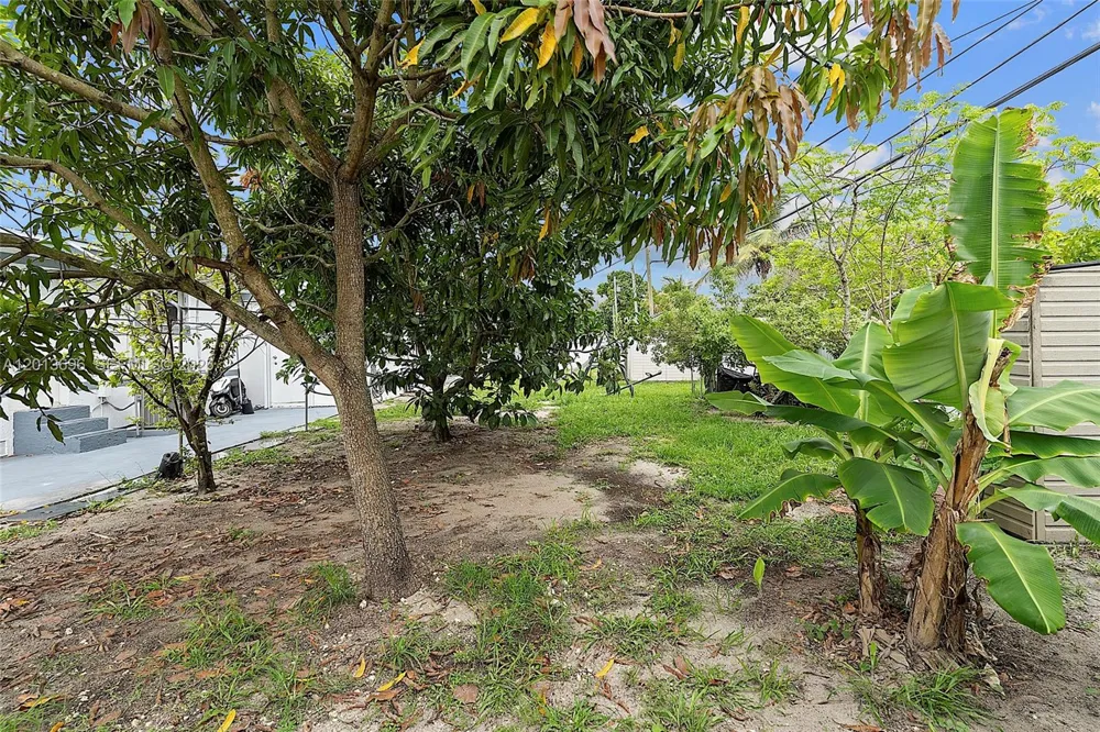 17155 NW 37th Ct Miami Gardens, FL 33055