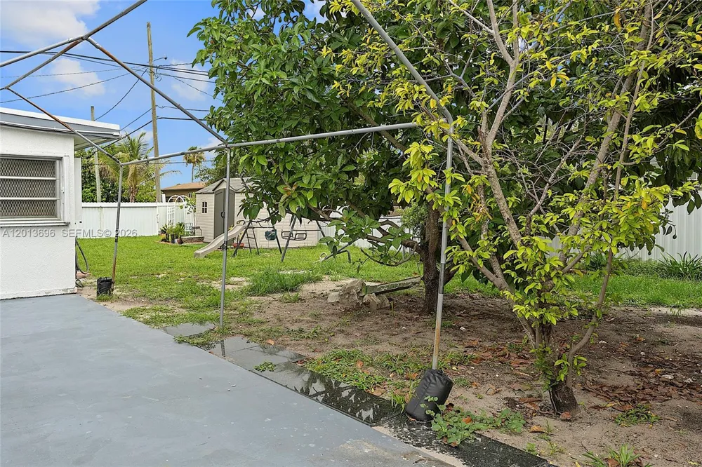 17155 NW 37th Ct Miami Gardens, FL 33055