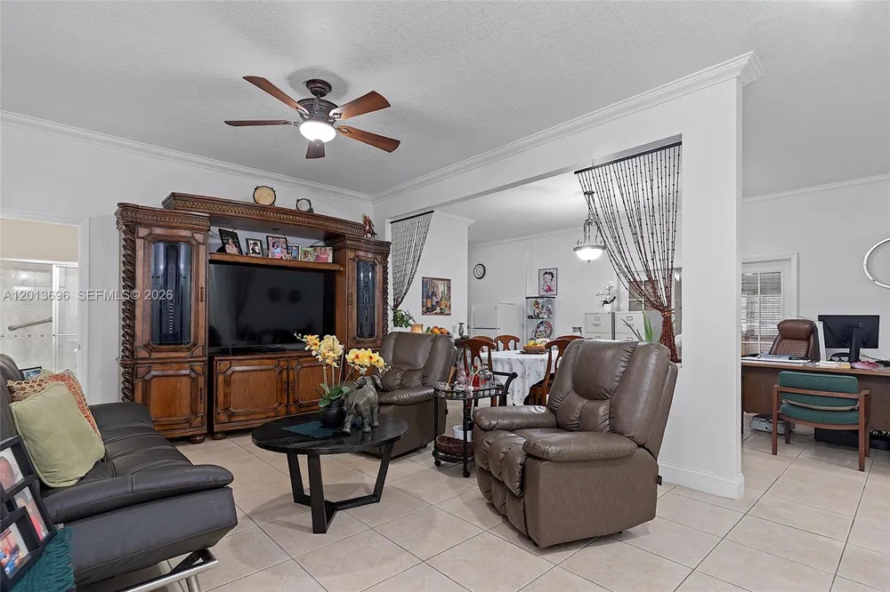 17155 NW 37th Ct Miami Gardens, FL 33055