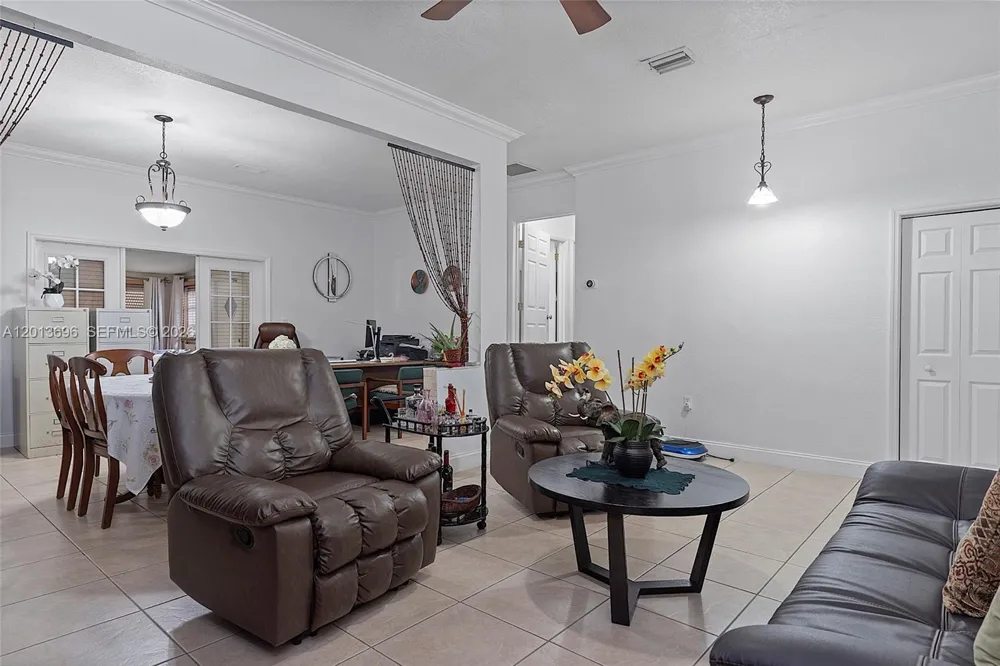 17155 NW 37th Ct Miami Gardens, FL 33055